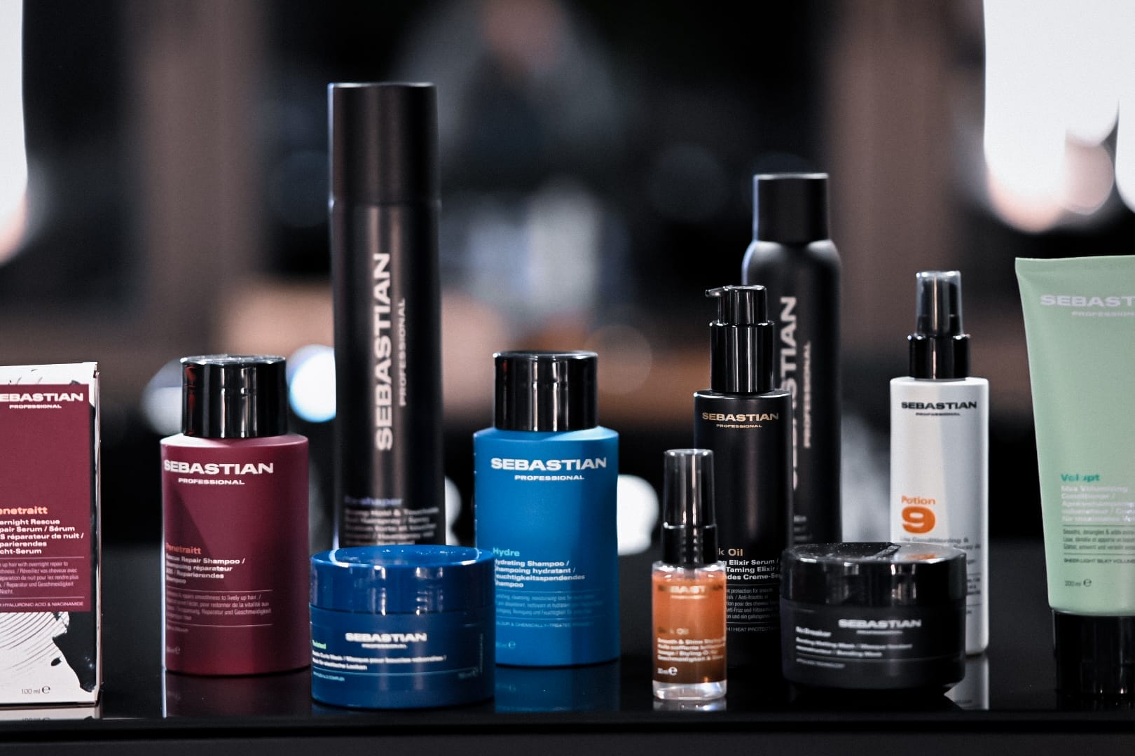 Sebastian Professional Produktsortiment bei #daskollektiv Wedemark - luxuriöse Haarpflege und Styling-Produkte für professionelle Ergebnisse